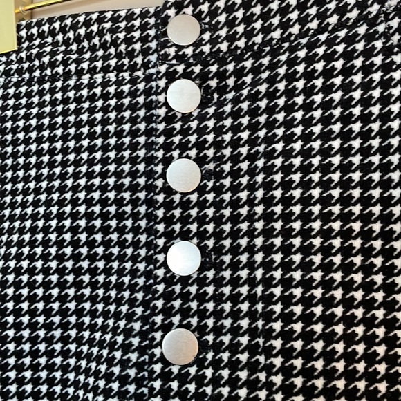 Houndstooth Mini Skirt Forever 21 S - Picture 2 of 5
